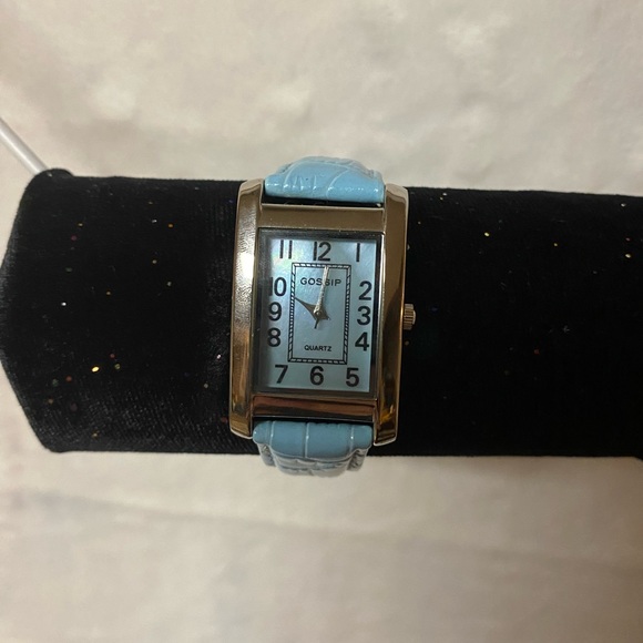 Ladies Beautiful Light Blue Gossip Genuine Leather Strap Rectangle Face Watch #1 - Picture 1 of 5